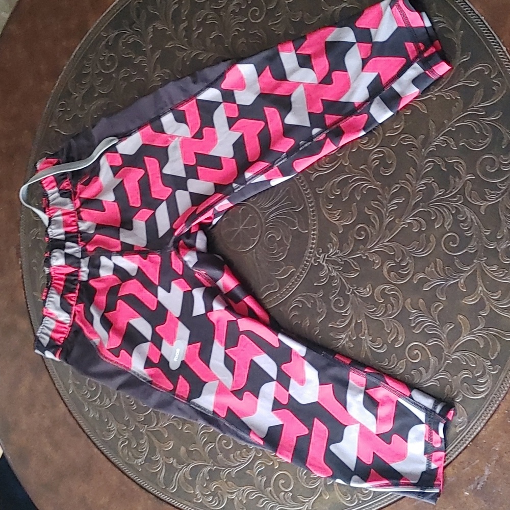 3/$40 Puma Capri Leggings Sz XS